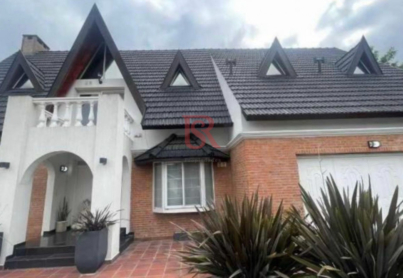 Casa en Venta de 5 Ambientes Barrio Privado Ombues Hudson