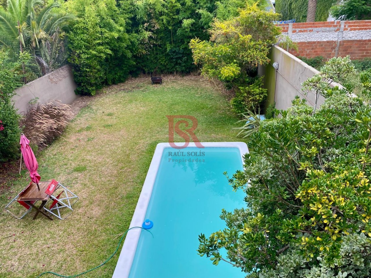 AM - Casa en Venta en tres plantas - Ideal inversores