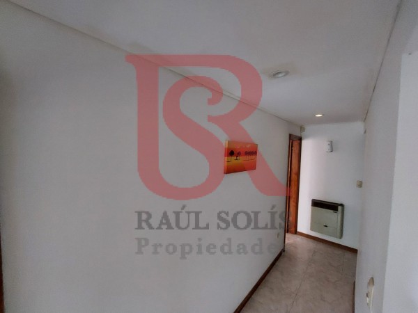 AV- Amplia casa en venta a pocas cuadras del mar