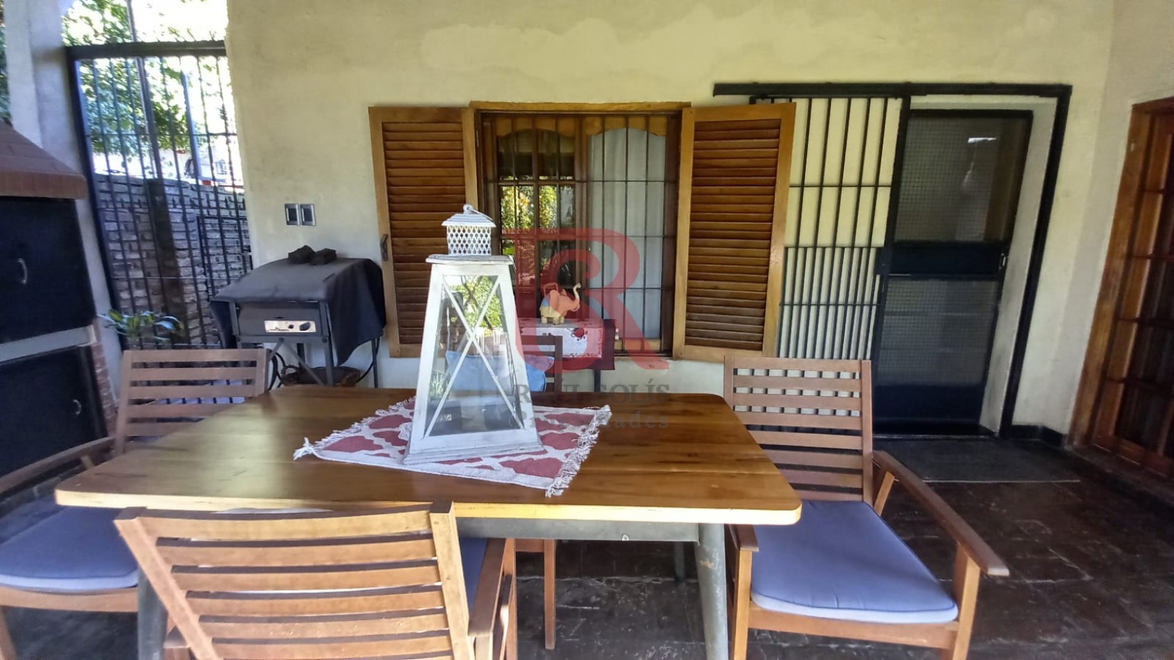 DN - Hermosa casa en venta en Quilmes Oeste! Apto credito