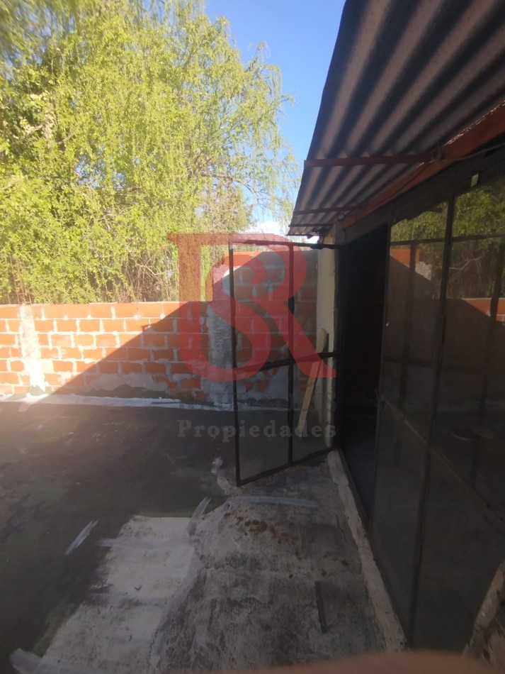FV Casa en venta 4 ambientes, 220 m² - a metros de Universidad Jauretche y Metrobus