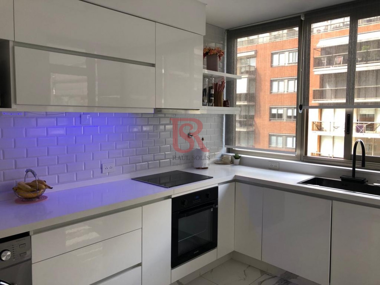 Departamento 4 Ambientes Venta Edificio Brisas Puerto Madero con Cochera