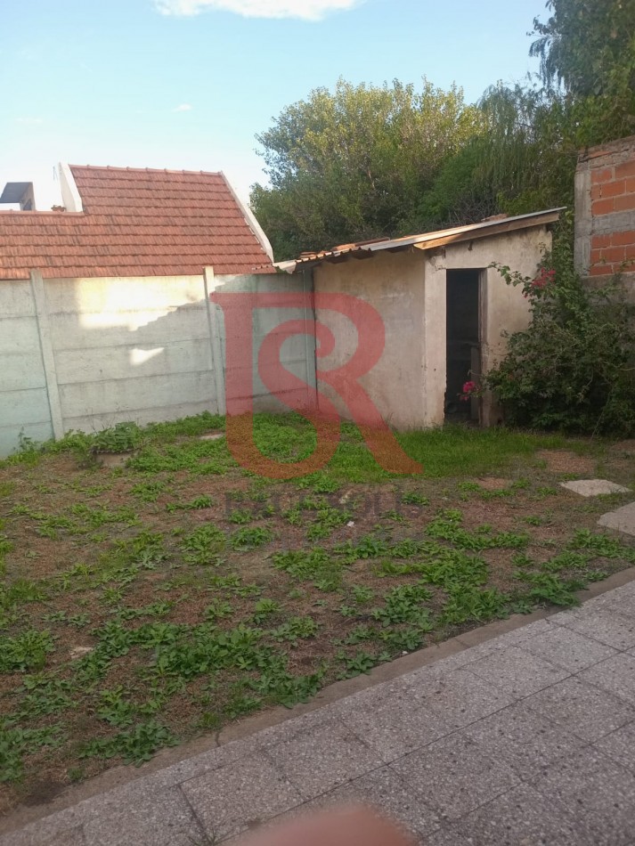 MS-VENTA DE TERRENO CON CONSTRUCCION A RECICLAR