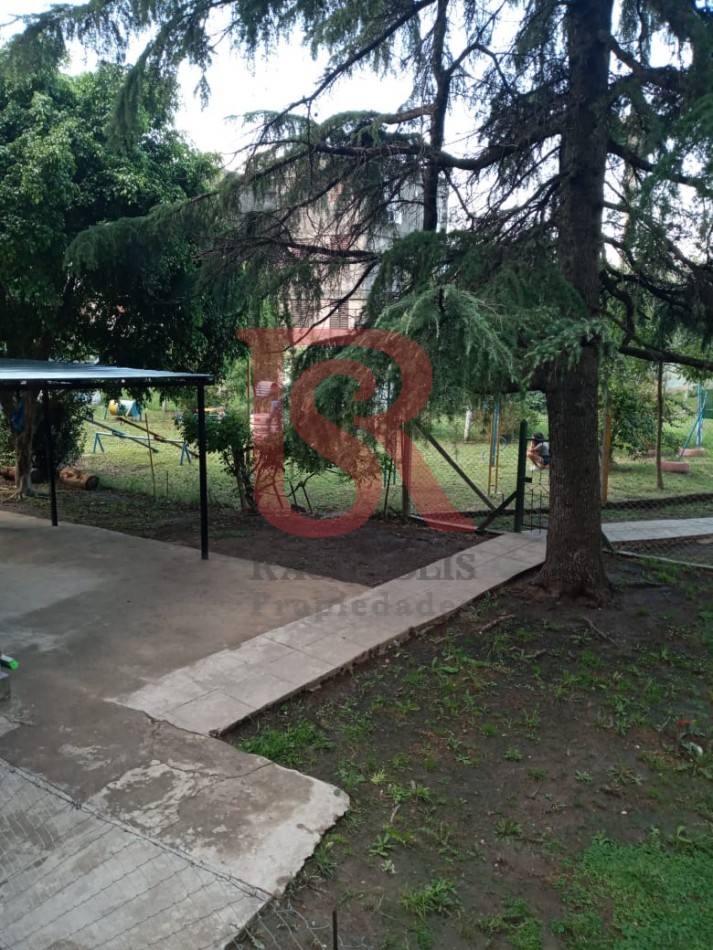 LP - Venta departamento 4 ambientes en Solano