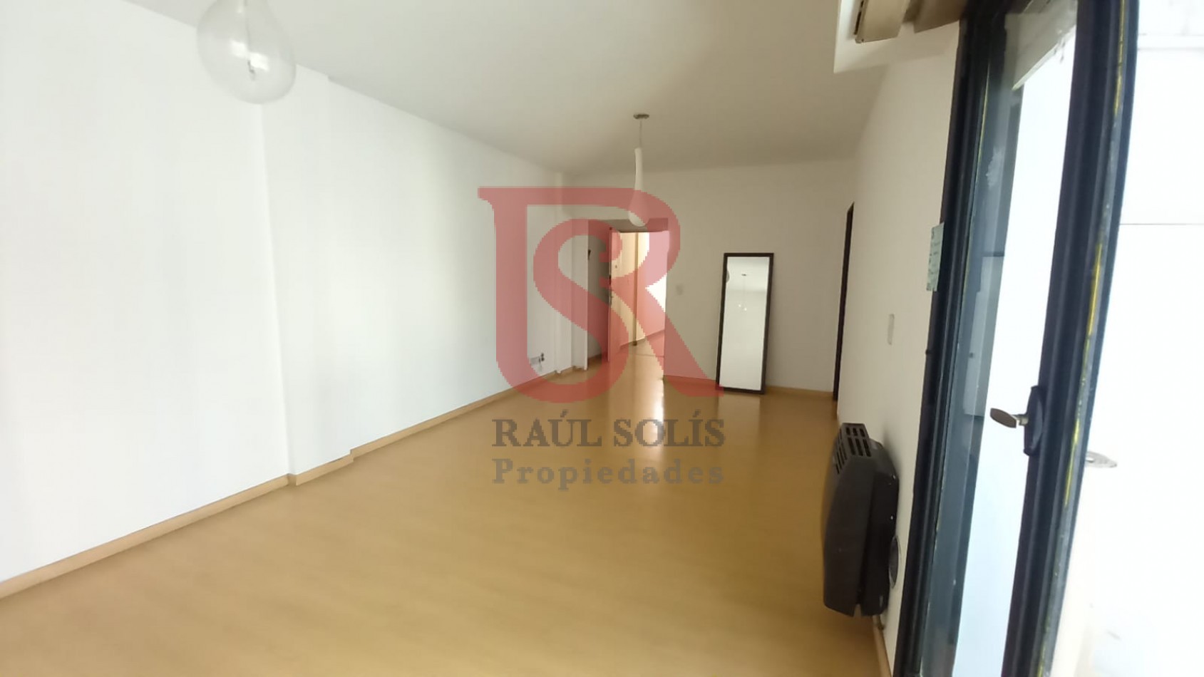 DN - Amplio departamento 3 ambientes en alquiler, Quilmes Centro!!