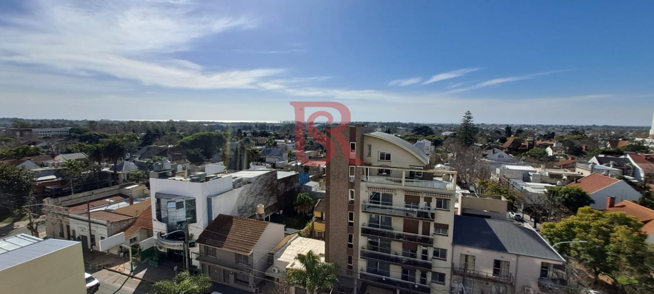 Venta Excelente Piso de Categoria en Edificio Premium