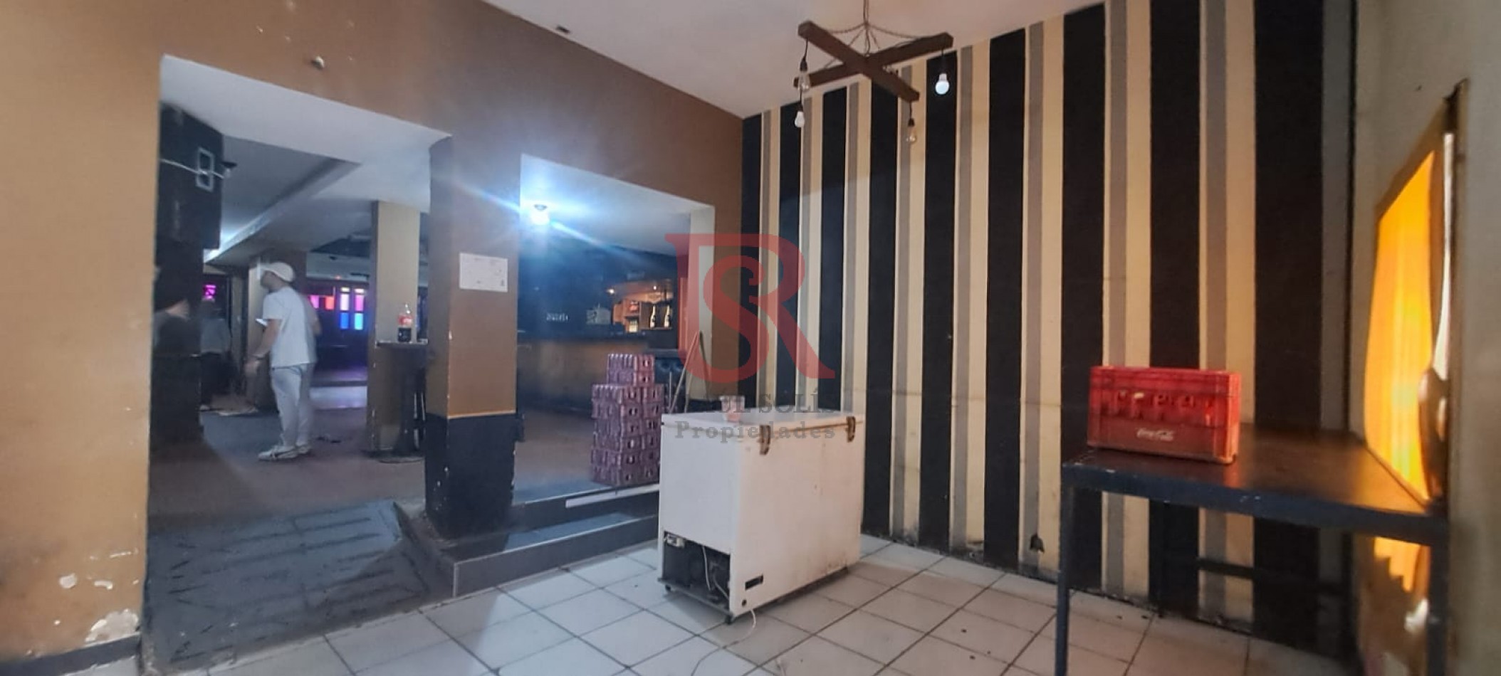 GZ - Local /Bailable/Galgon /Bar/Restaurant  Salon multiples Usos Excelente Ubicacion!!!!