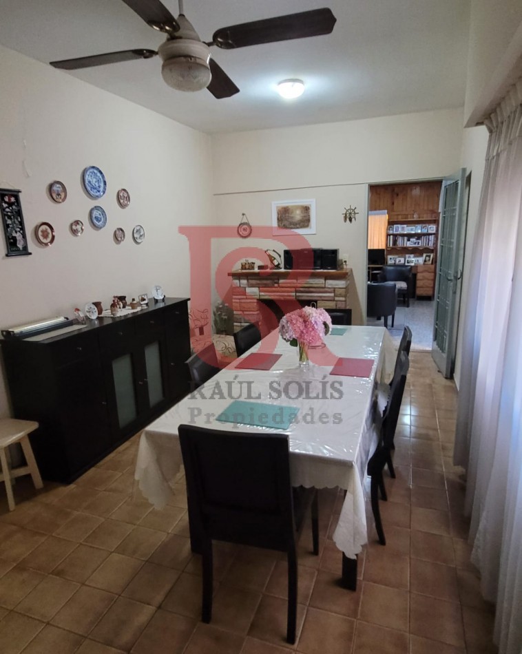 ES. PH AL FRENTE 4 AMBIENTES CON COCHERA Y JARDIN CON PARRILLA - APTO CREDITO-