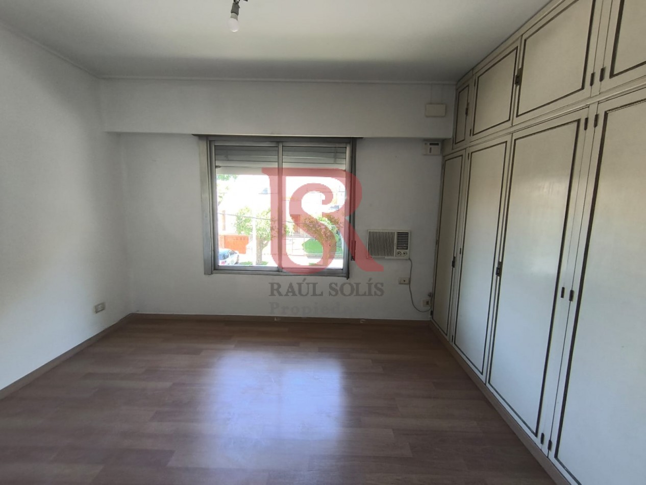 LP - VENTA! Hermoso PH en 1er piso de 4 ambientes con espcio tipo loft, quincho y parrilla en Quilmes 