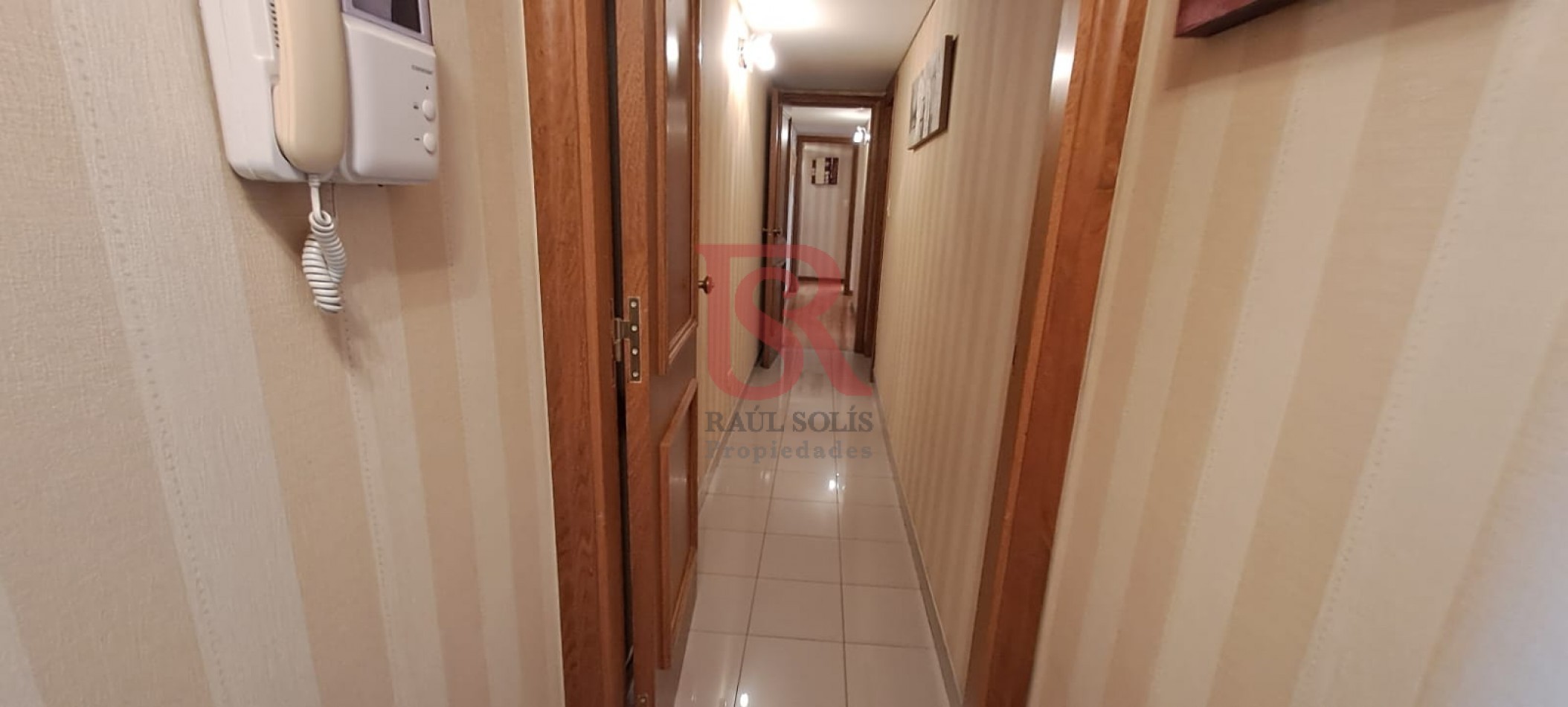 Venta Excelente Piso de Categoria en Edificio Premium