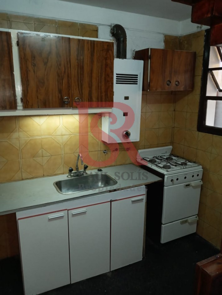 LP - Venta departamento 4 ambientes en Solano