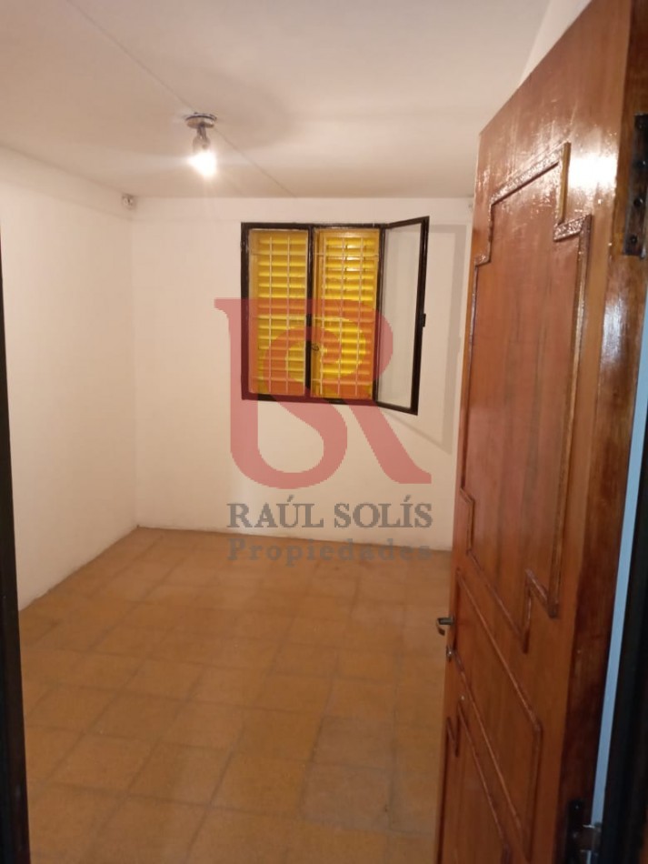 LP - Venta departamento 4 ambientes en Solano