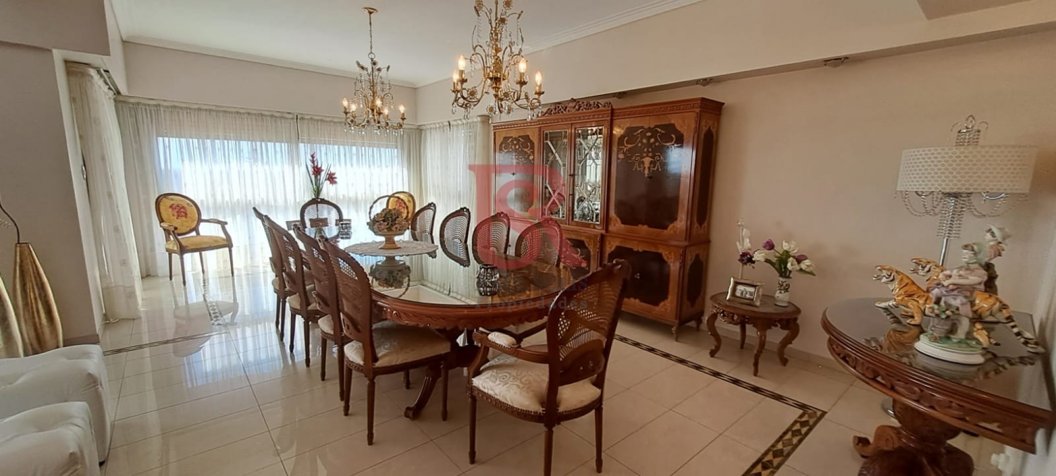 Venta Excelente Piso de Categoria en Edificio Premium