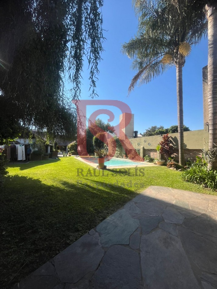 GZ - Gran casa de Categoria desarrollada sobre lote de 13 por 53 (Impecable)