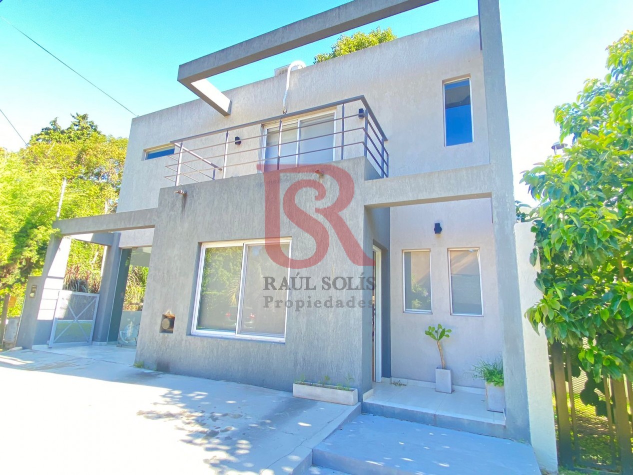 GZ - DN // Moderna casa cuatro ambientes en Barrio Parque El Carmencito