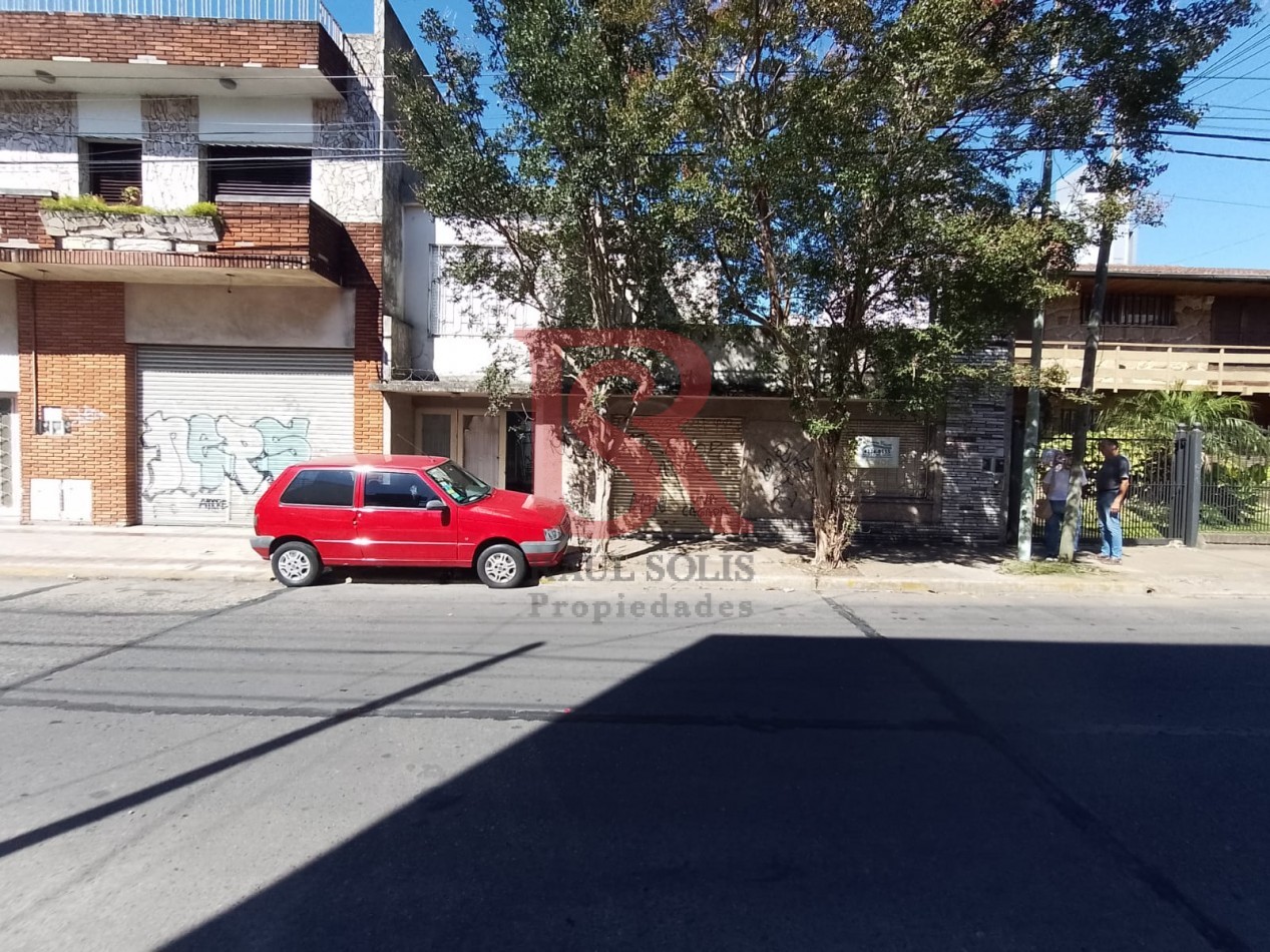 VN - Excelente Casa a reciclar o Lote de 400 metros para desarrollo Inmobiliario