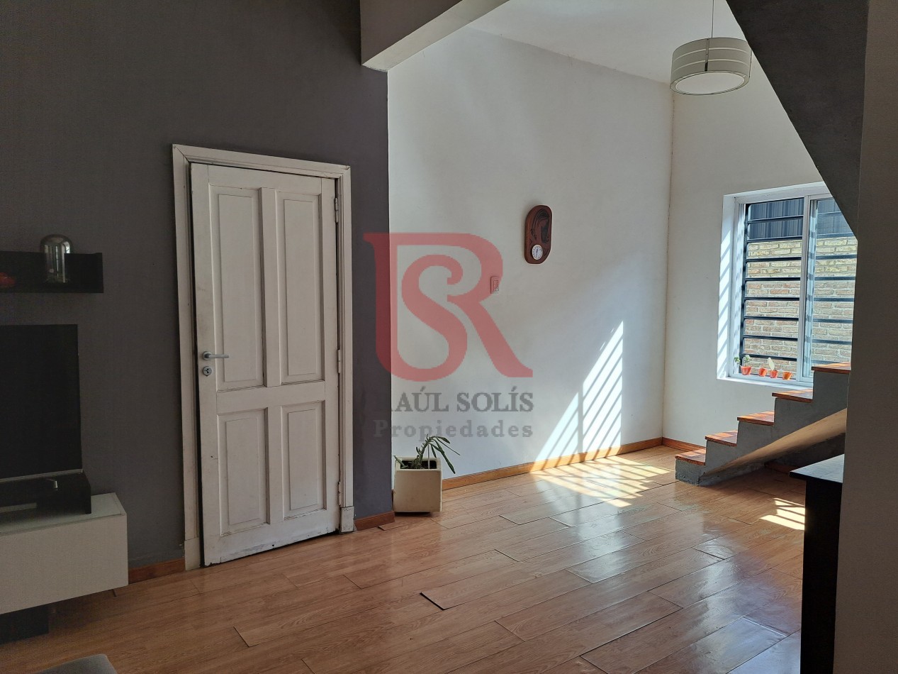 FV-Casa de 4 ambientes refaccionada con patio 