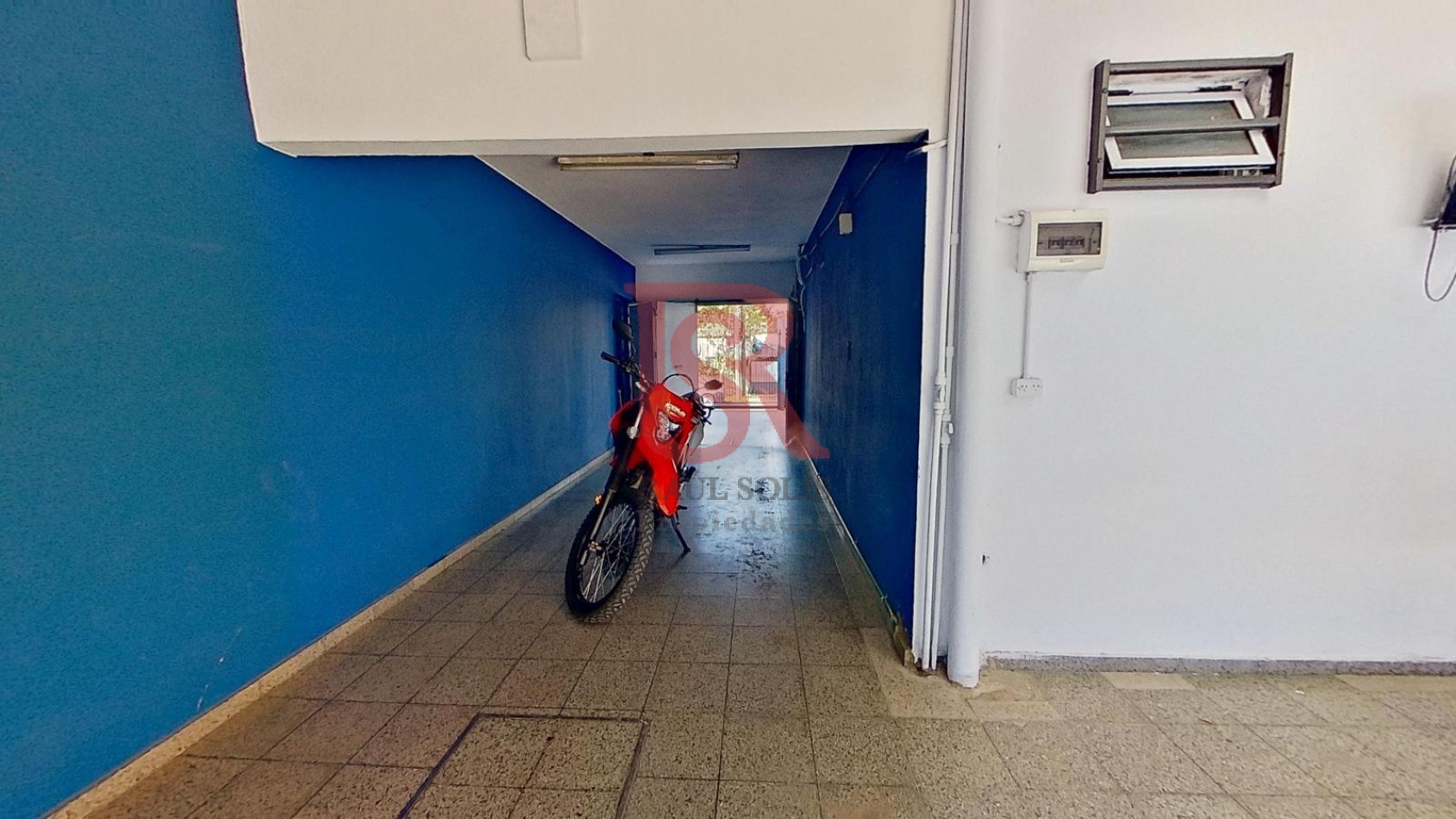 AM. Casa tres ambientes en Venta Quilmes Oeste 