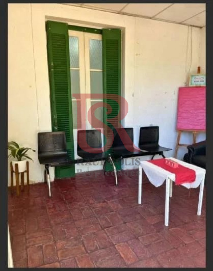 DN - Casa en alquiler sobre dos lotes, apta uso comercial o profesional  en Quilmes Centro 