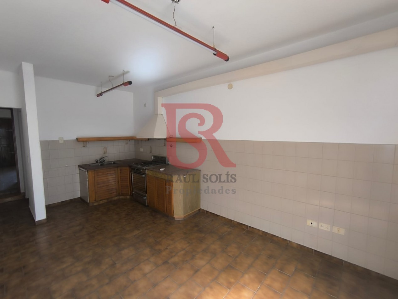 LP - Venta duplex 3 ambientes con cochera en Quilmes