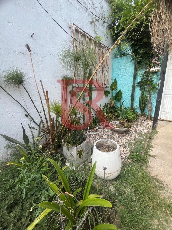 GZ- PH TRES AMBIENTES CON PATIO PRIVADO