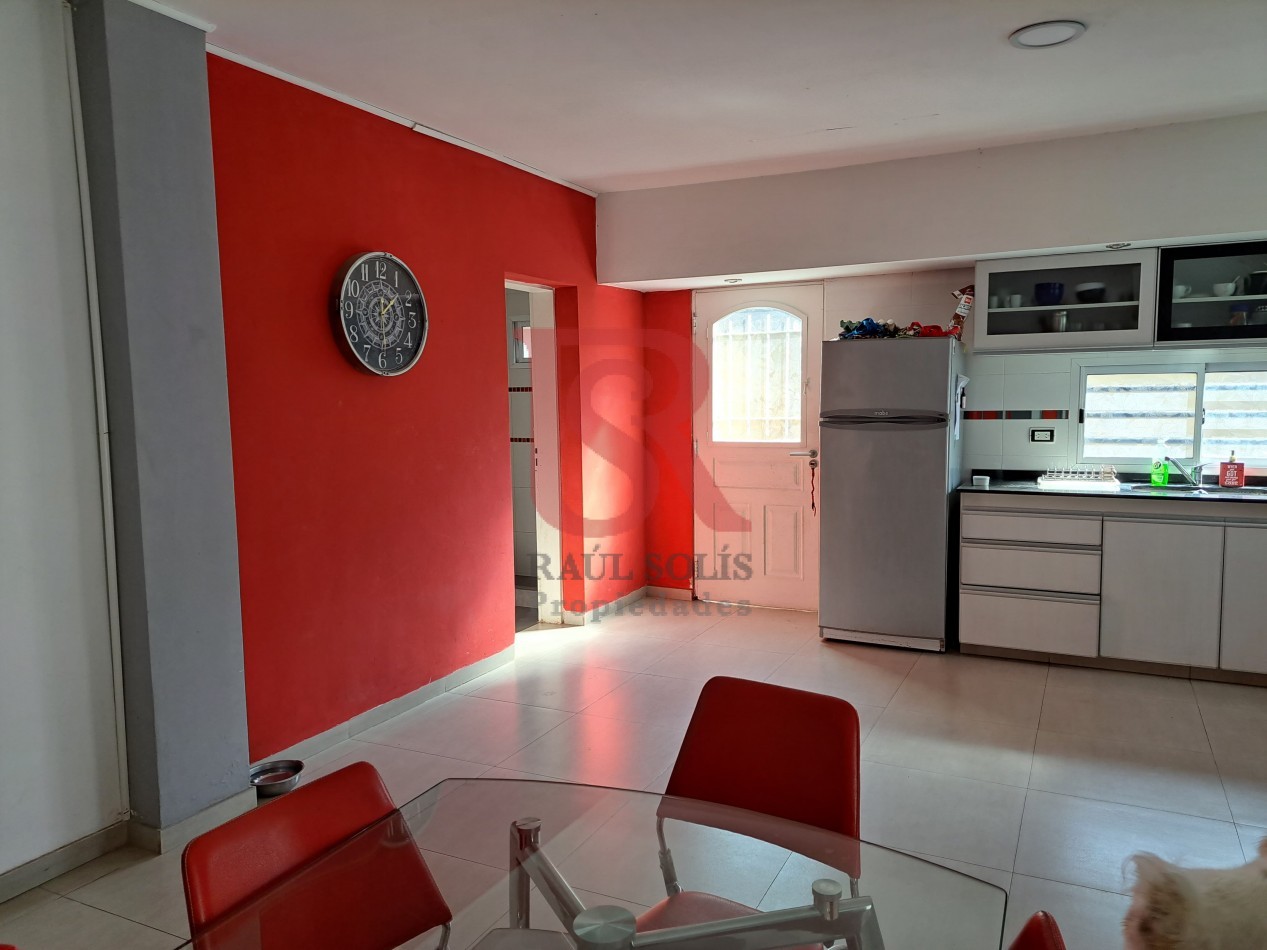 FV-Casa de 4 ambientes refaccionada con patio 