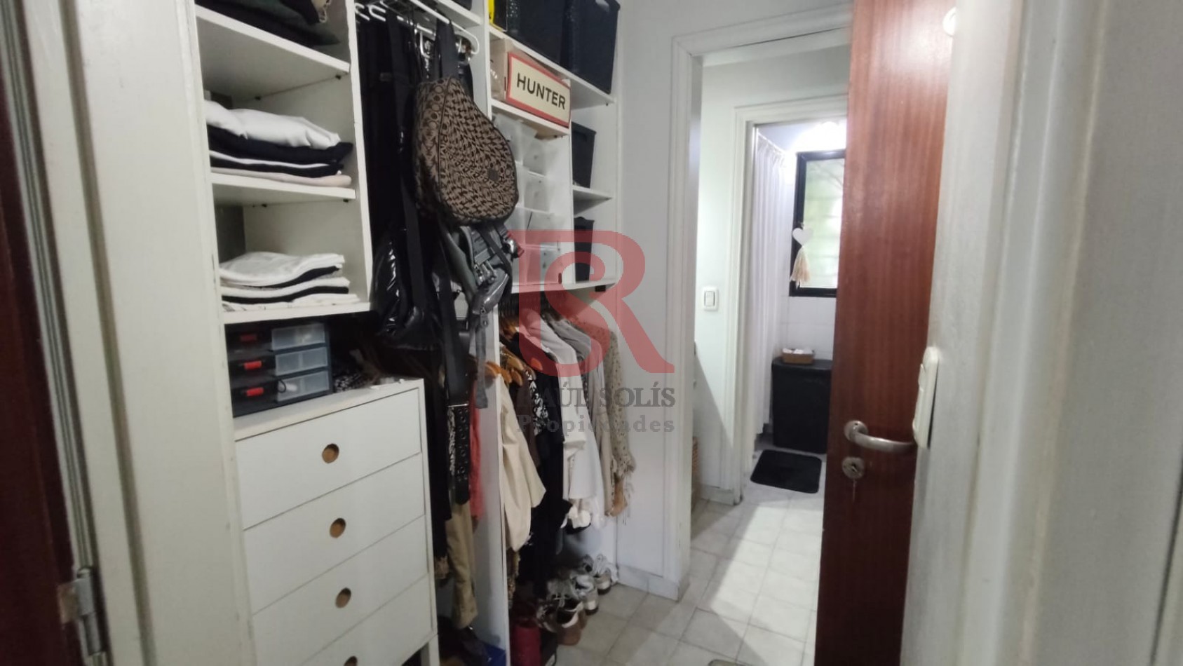 DN - Excelente ubicacion, Casa 4 ambientes en venta, Quilmes!! Apta Credito