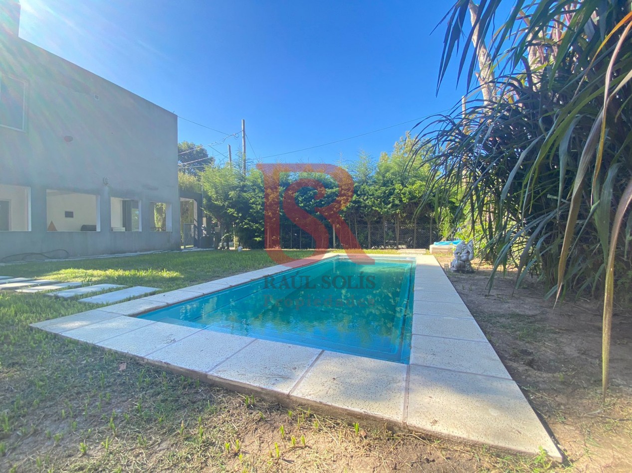 GZ - DN // Moderna casa cuatro ambientes en Barrio Parque El Carmencito