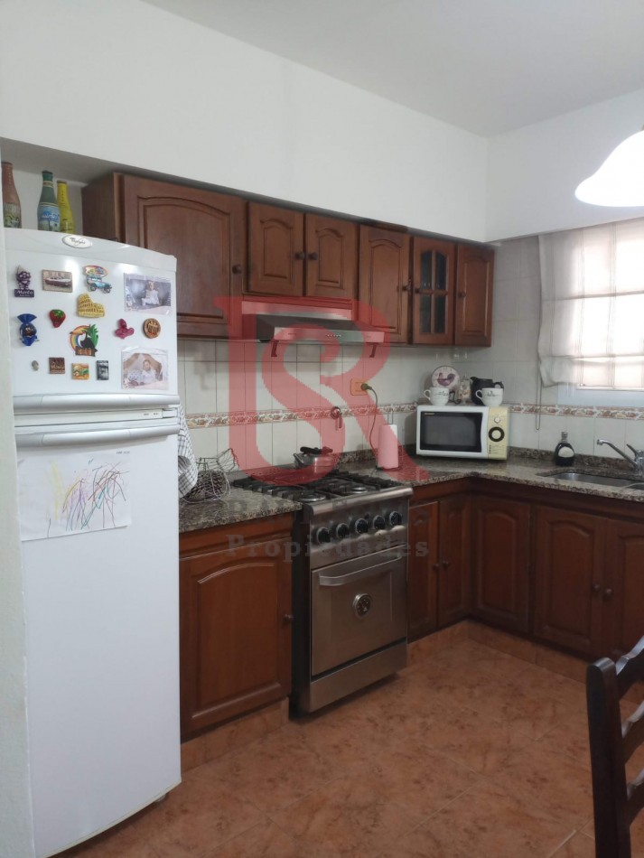 DN - Excelente triplex 4 ambientes en Quilmes. Apto Credito!!!!