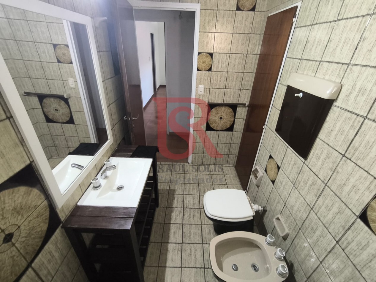 LP - VENTA! Hermoso PH en 1er piso de 4 ambientes con espcio tipo loft, quincho y parrilla en Quilmes 