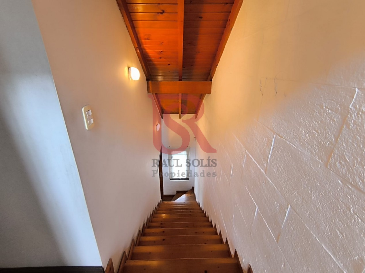 LP - RETASADA Hermosa casa 4 ambientes con quincho, pileta y garaje en Quilmes centro