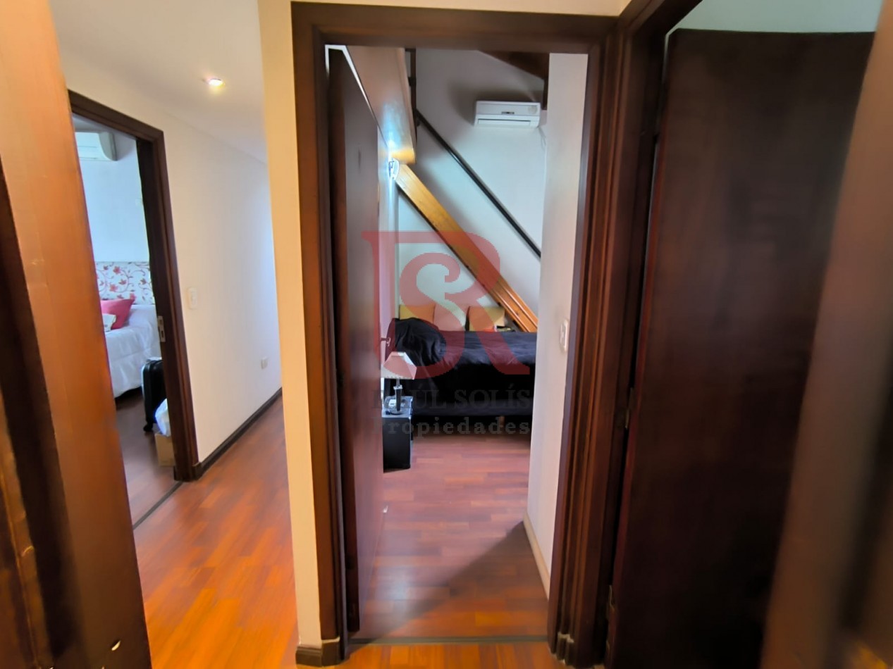 LP - RETASADA Hermosa casa 4 ambientes con quincho, pileta y garaje en Quilmes centro