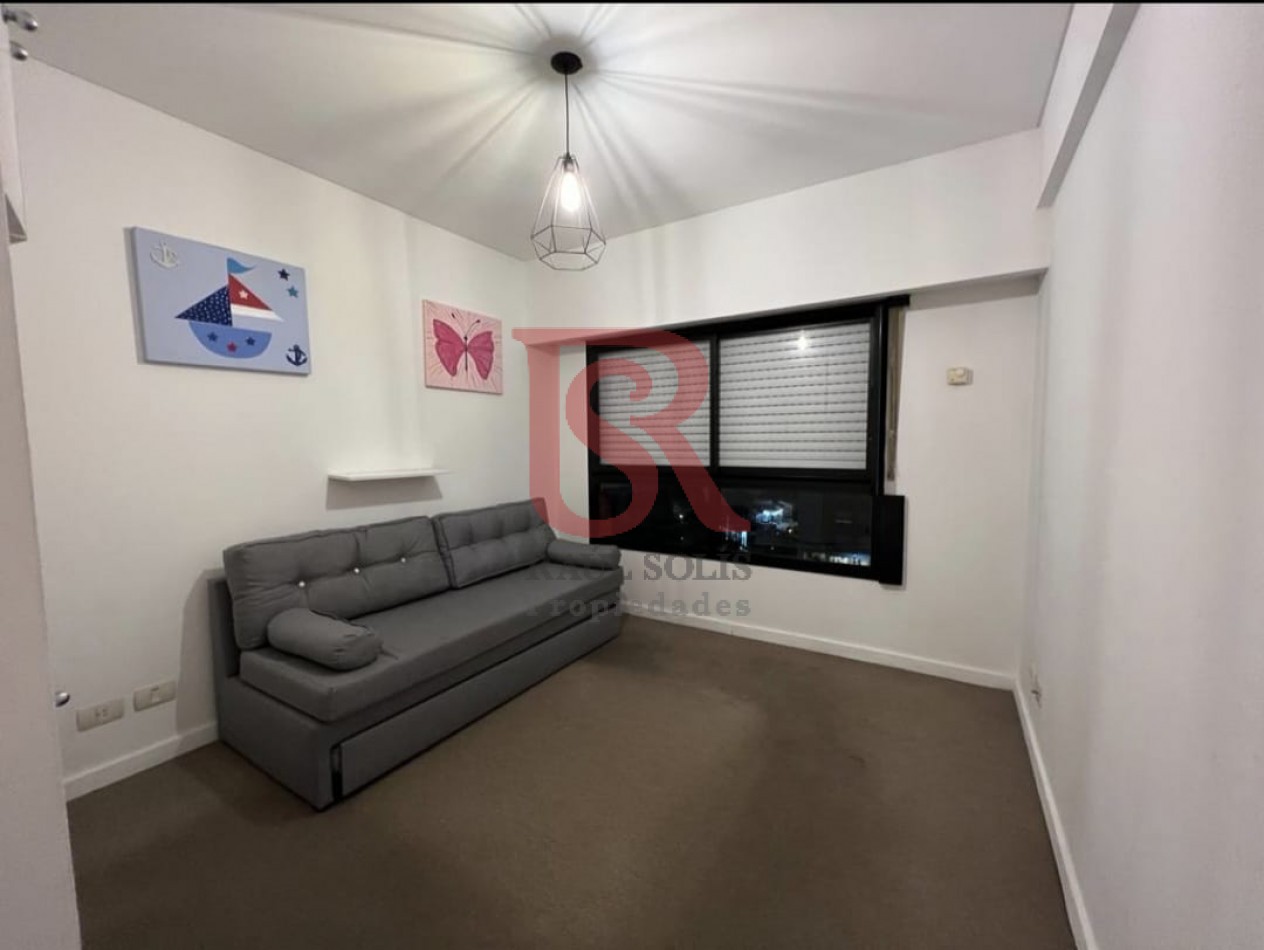 GZ - Excelente departamento tres ambienes con cochera