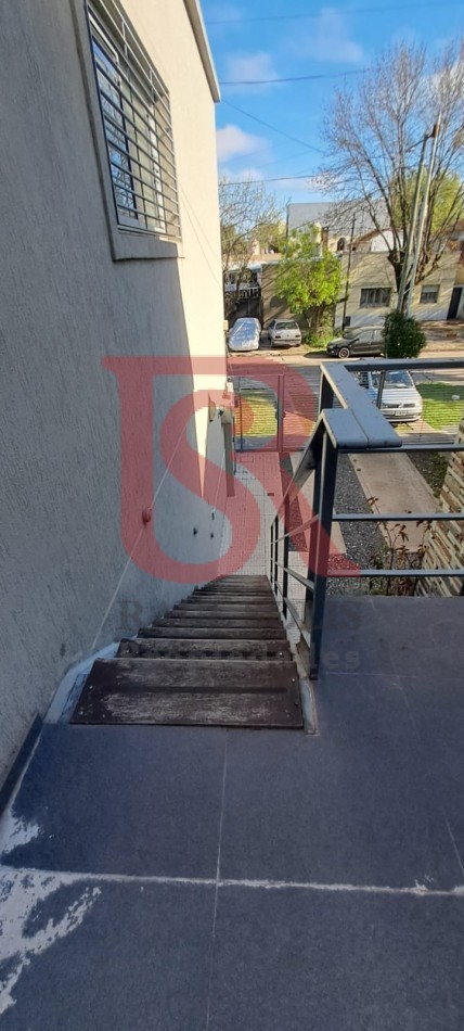 Gz - Precioso tres ambientes con cochera 