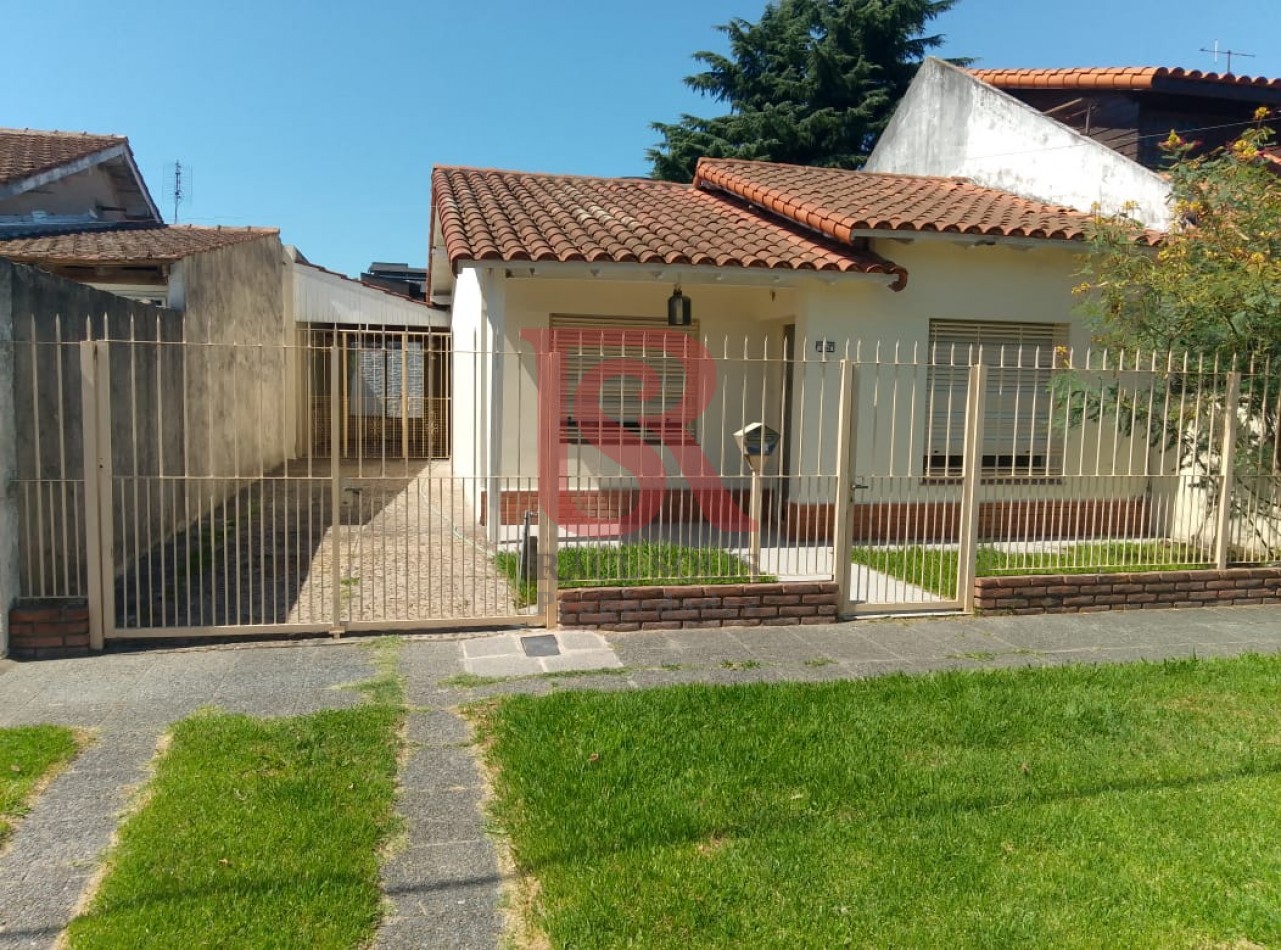 ES CASA EN VENTA APTA CREDITO