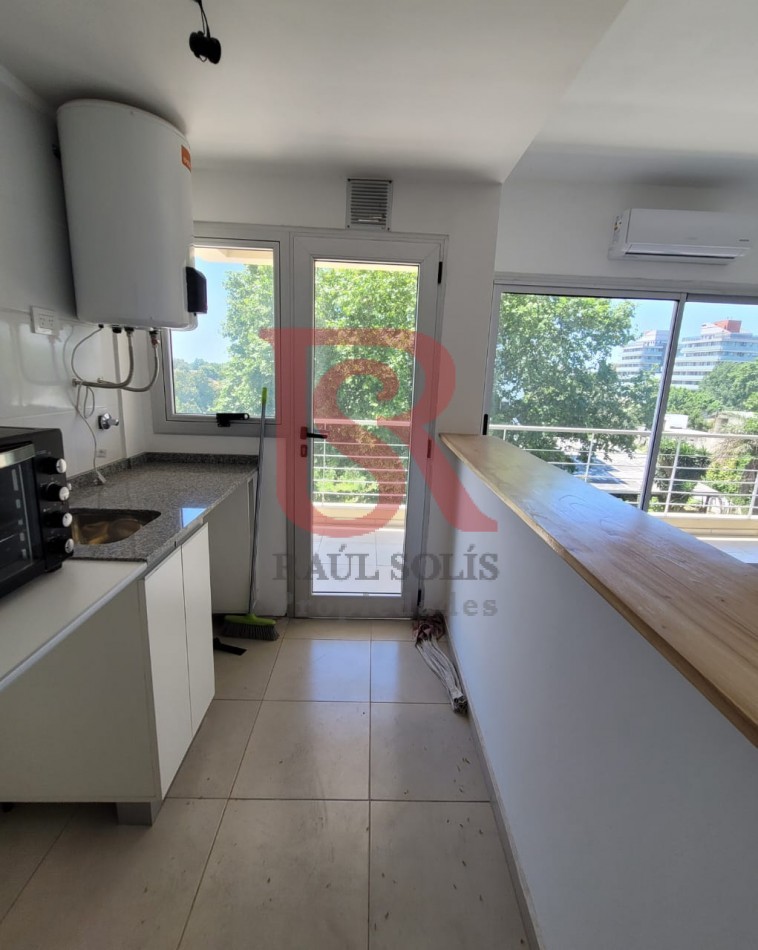 E.S. ALQUILER Departamento 2 ambientes con cochera 