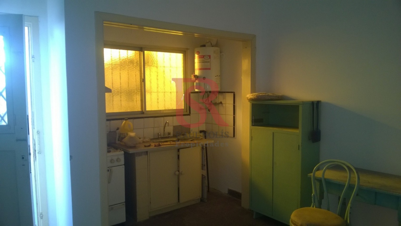 FV  Ph 2 ambientes en alquiler sobre calle Uriburu esquina Brandsen 