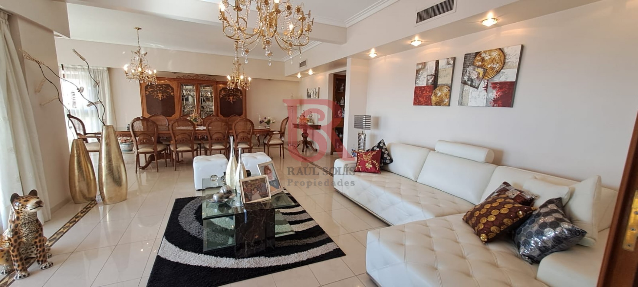Venta Excelente Piso de Categoria en Edificio Premium