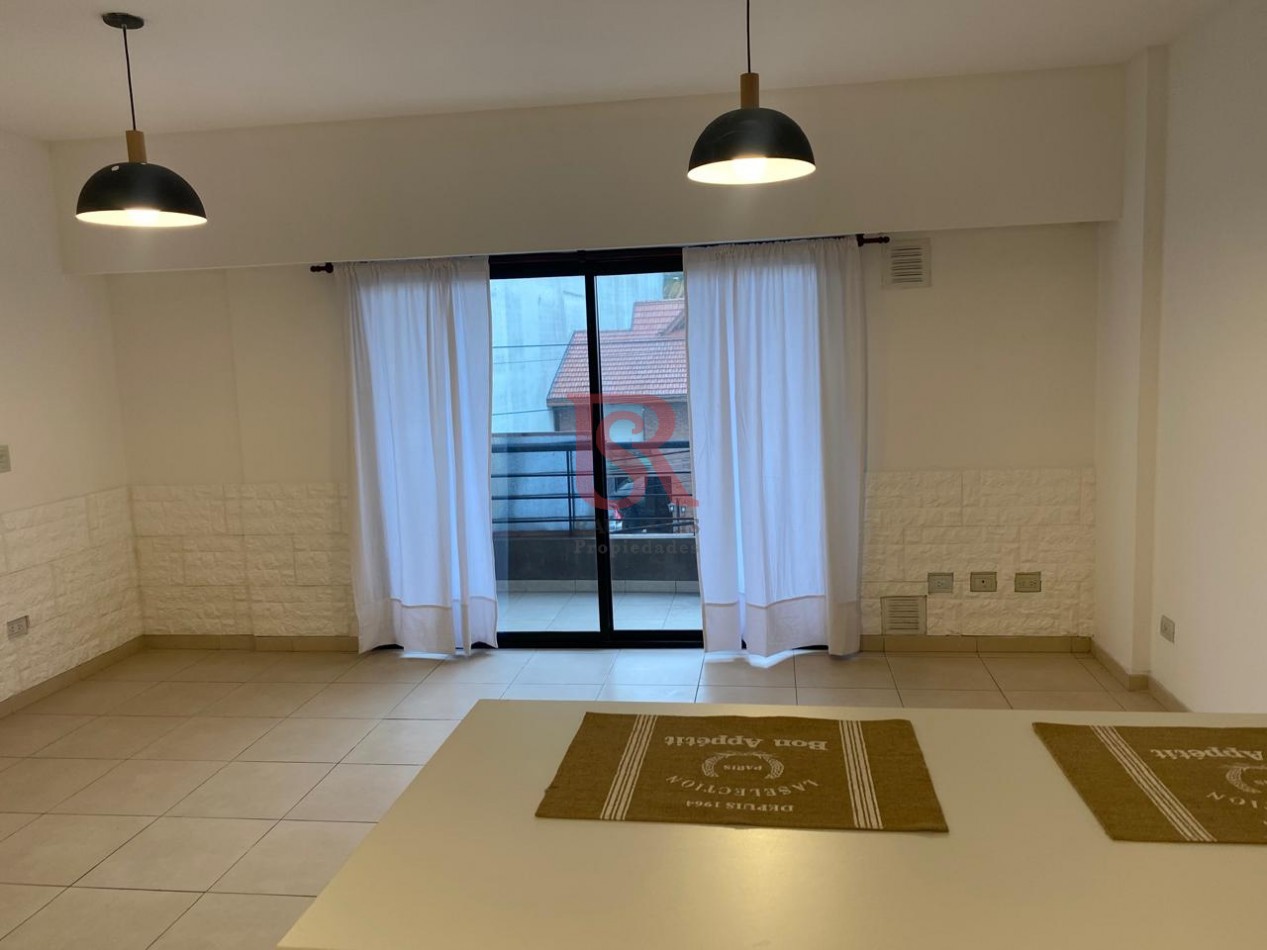 AM. Departamento 3 ambientes en Venta Centro Berazategui