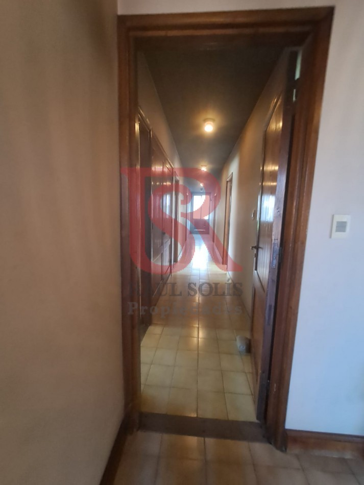 GZ- Imponente Casa en Esquina 