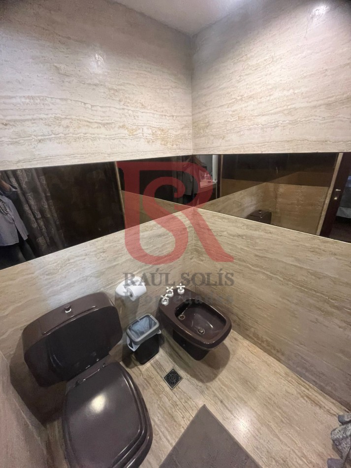 GZ - Gran casa de Categoria desarrollada sobre lote de 13 por 53 (Impecable)