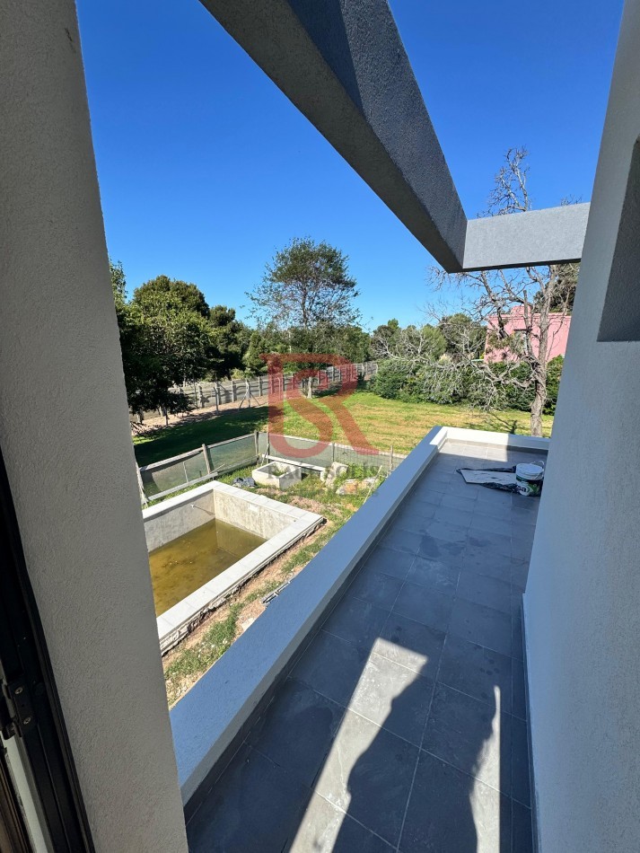 AM. ESPECTACULAR CASA EN VENTA con Piscina - Greenville Polo & Resort