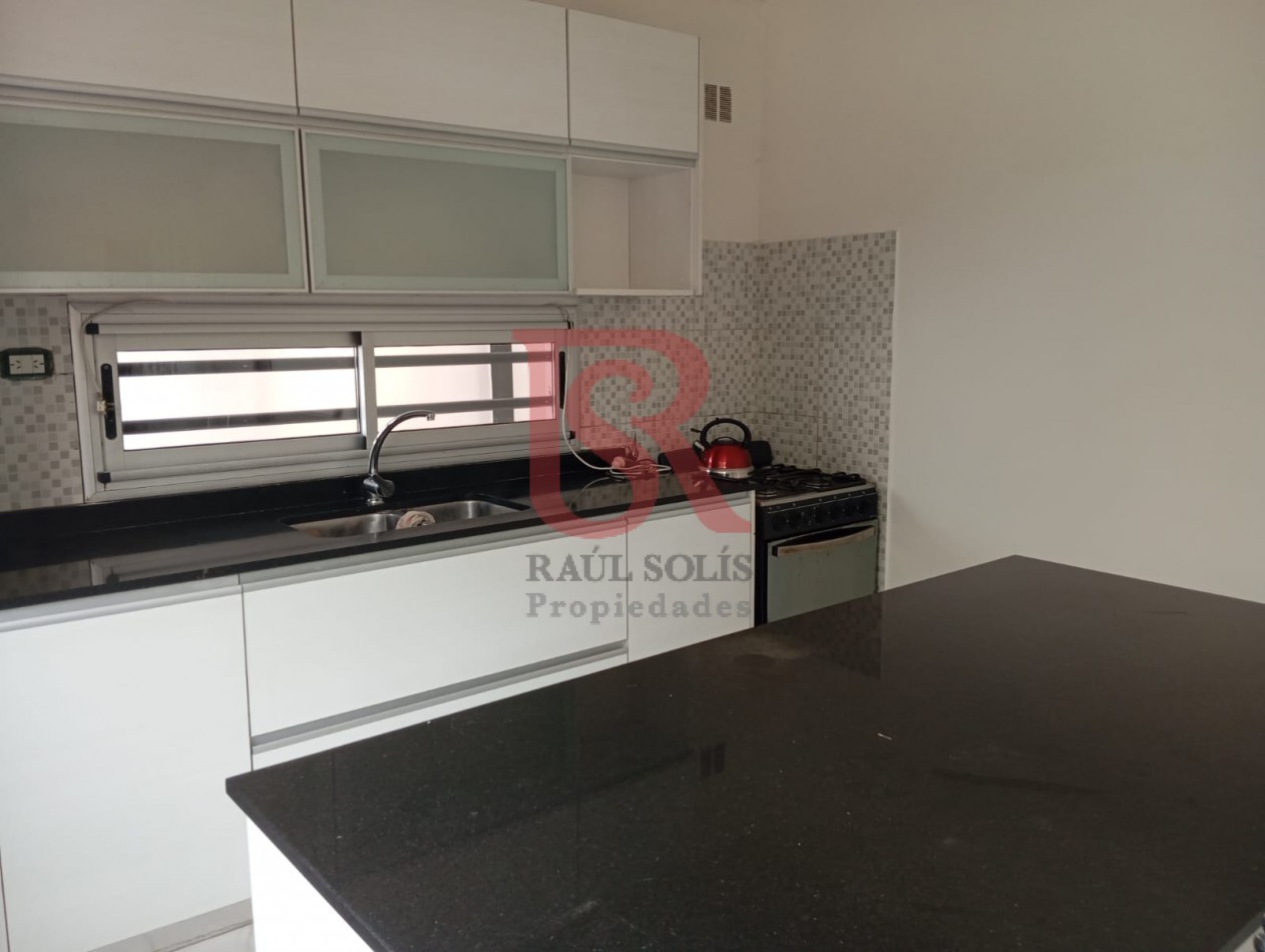 AM. ALQUILER - VENTA Casa 4 Ambientes en El Pato con Piscina