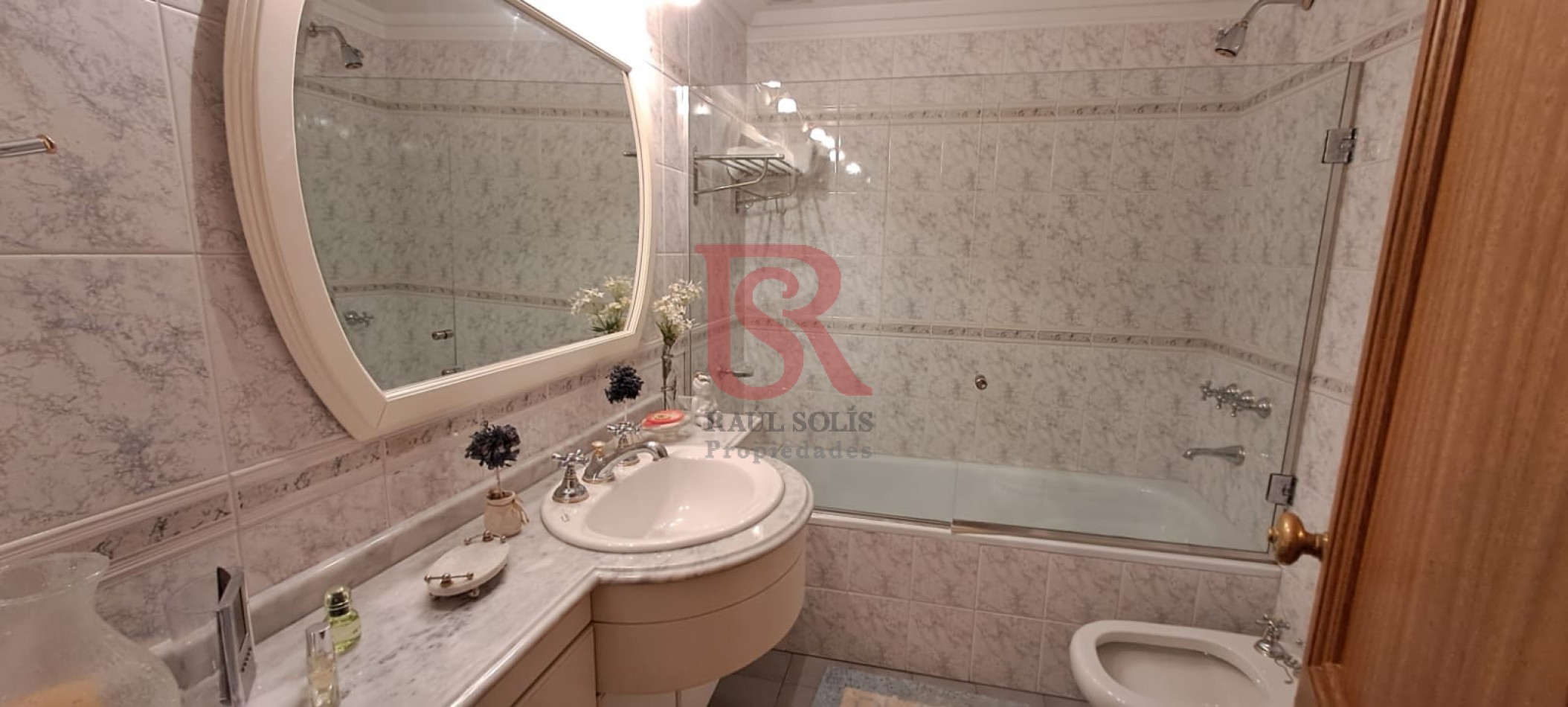 Venta Excelente Piso de Categoria en Edificio Premium