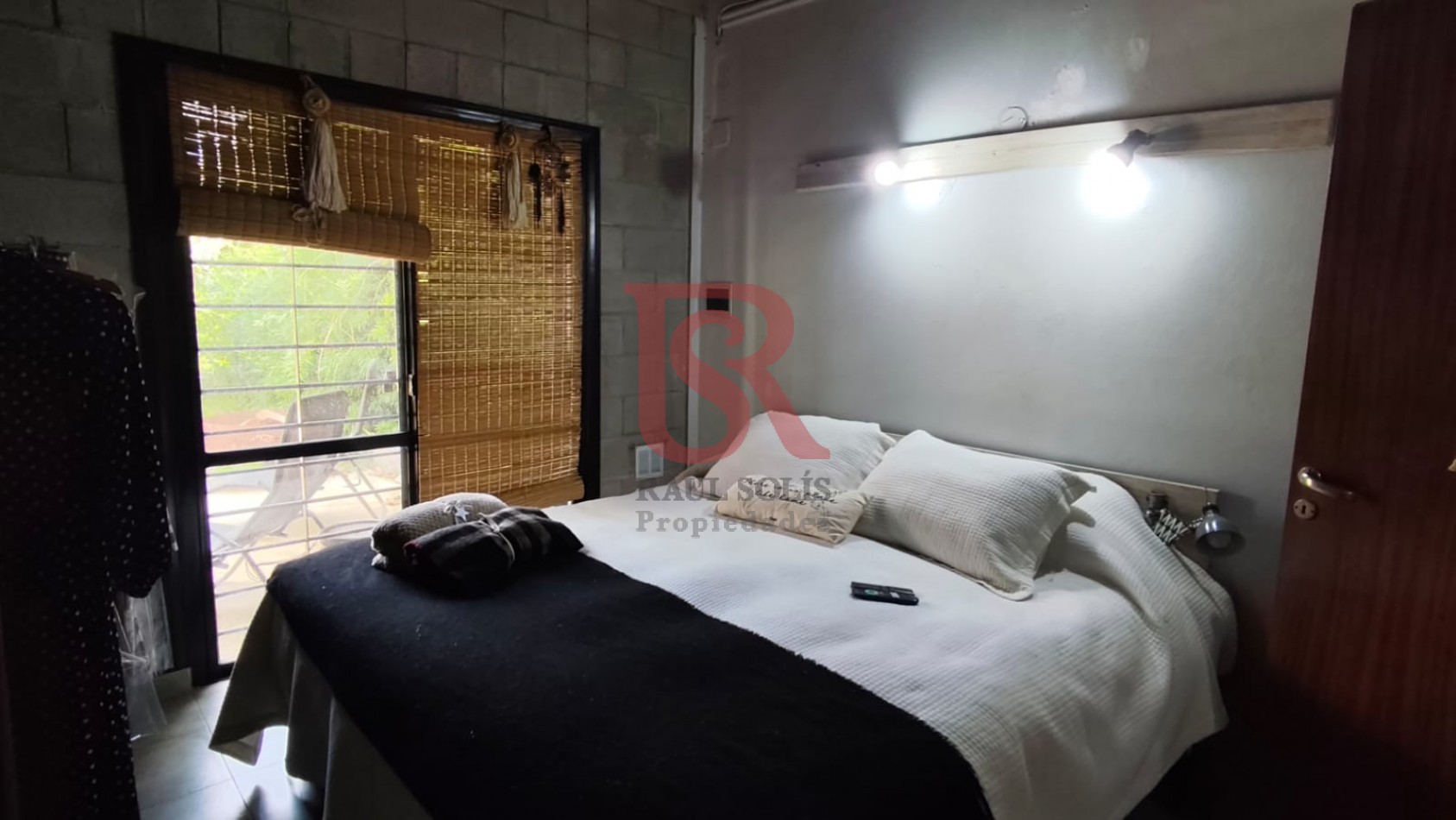 DN - Excelente ubicacion, Casa 4 ambientes en venta, Quilmes!! Apta Credito