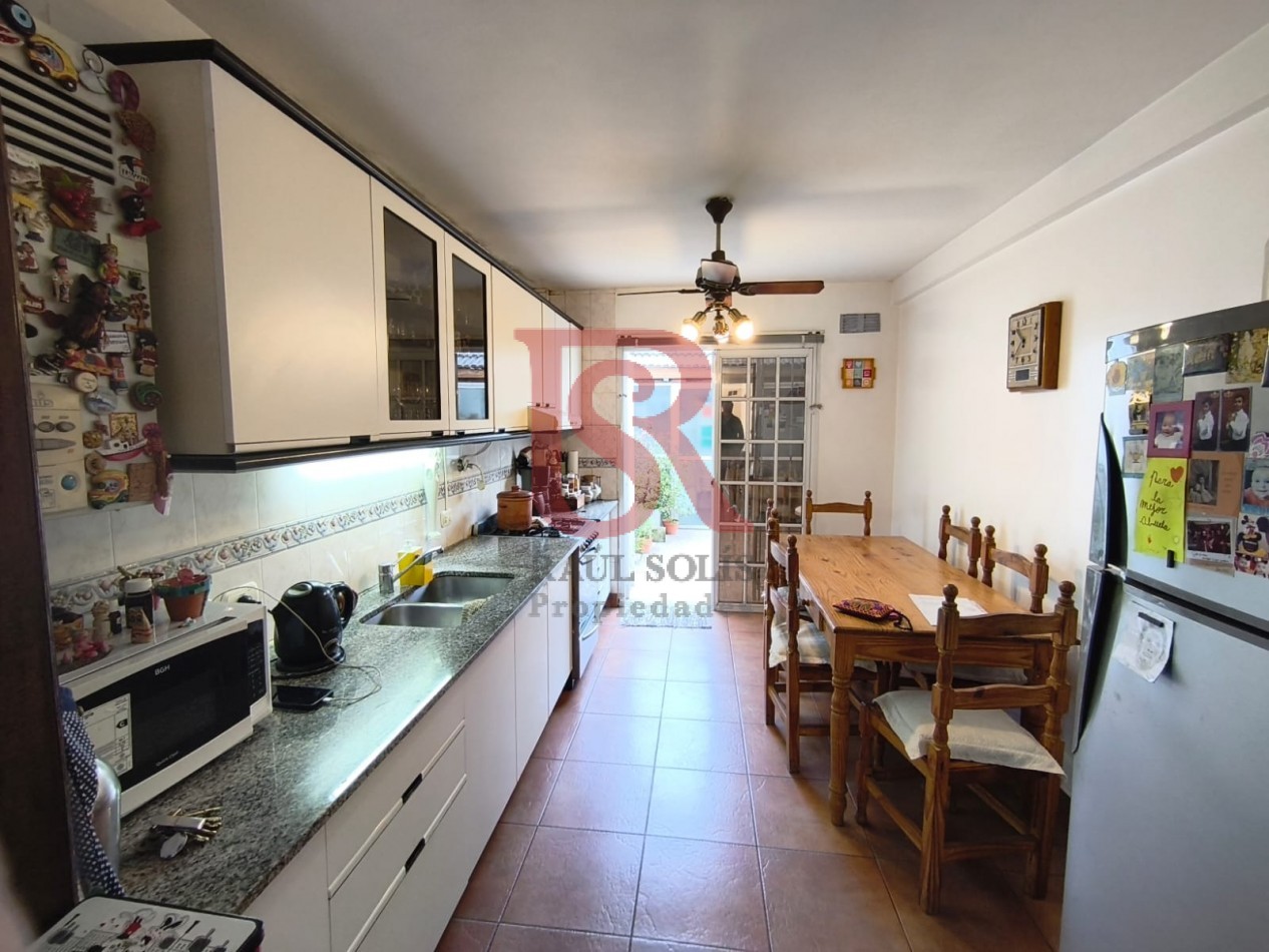  LP (CG) - VENTA! Hermoso departamento con patio interno 3 ambientes en Wilde centro. OPCIONAL: 3 COCHERAS.