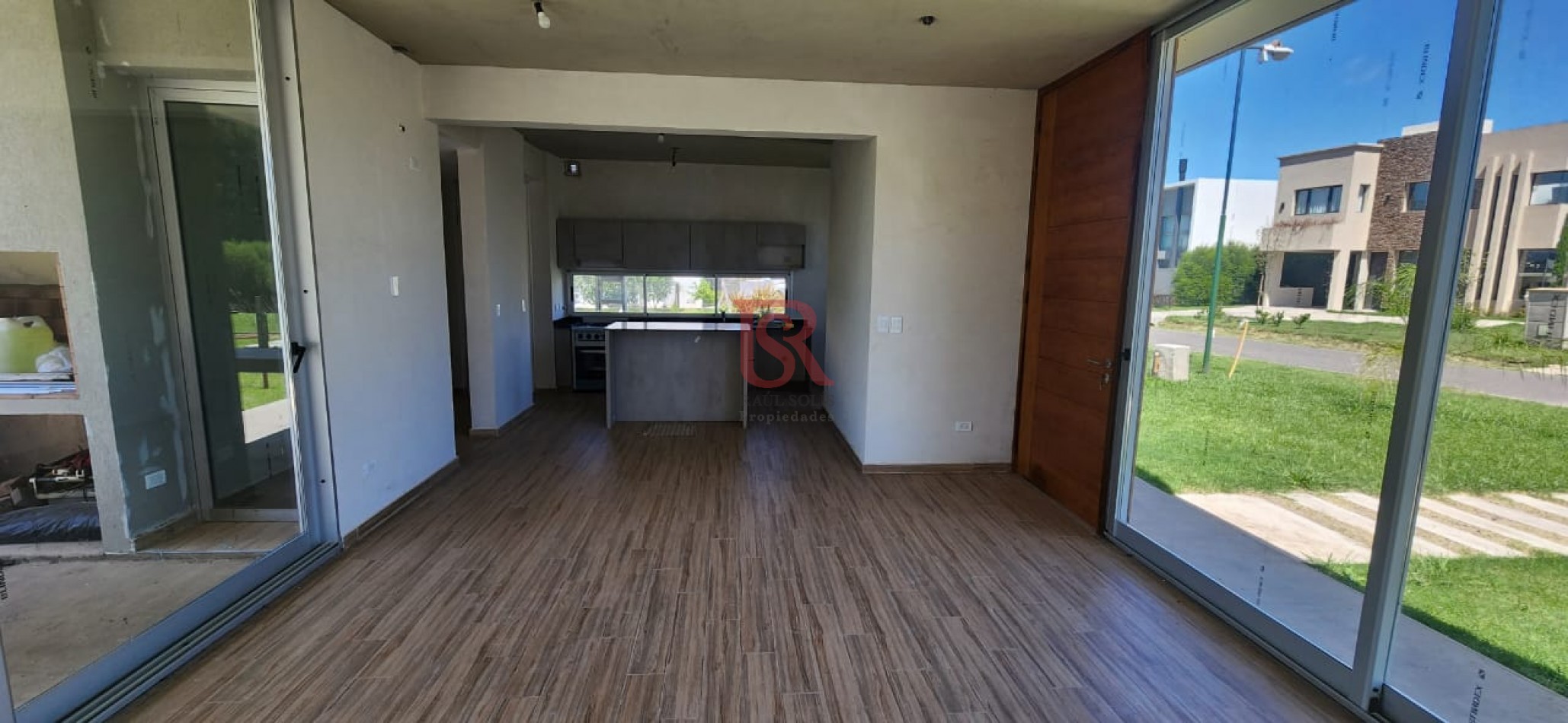 AM- Casa 4 Ambientes La Reserva Hudson en una sola planta con piscina