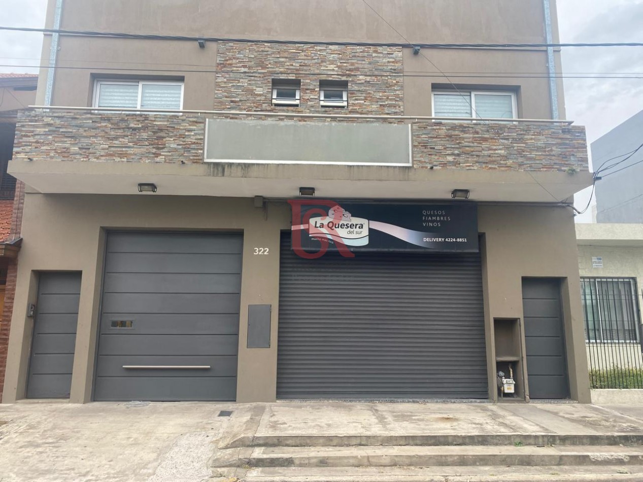 AM - Casa en Venta en tres plantas - Ideal inversores