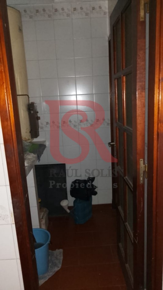 LP - Venta hermosa casa estilo tradicional de 5 ambientes en Barrio Parque, Bernal