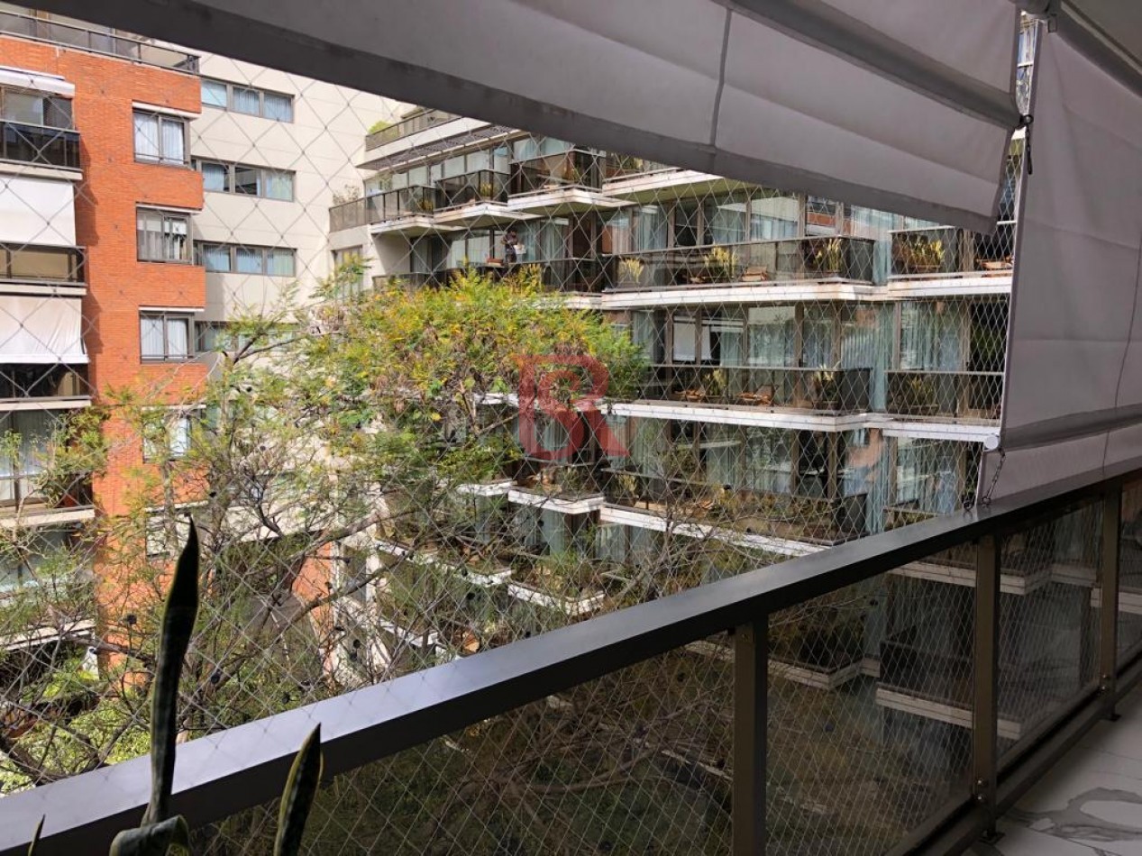 Departamento 4 Ambientes Venta Edificio Brisas Puerto Madero con Cochera